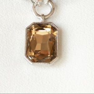 Meet your Posher, Serena